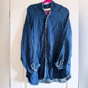 Free People We The Free Blue Summer Daydream 100% Cotton Button Down size Medium